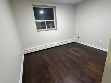 For Lease - 3533 Derry Road Unit# 905, Mississauga, Ontario - Photo 4