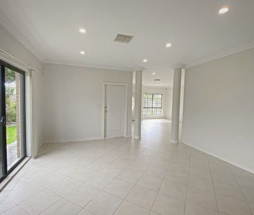 Classic Charm - Photo 1