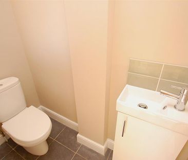 3 bedroom terraced house to rent - Photo 5