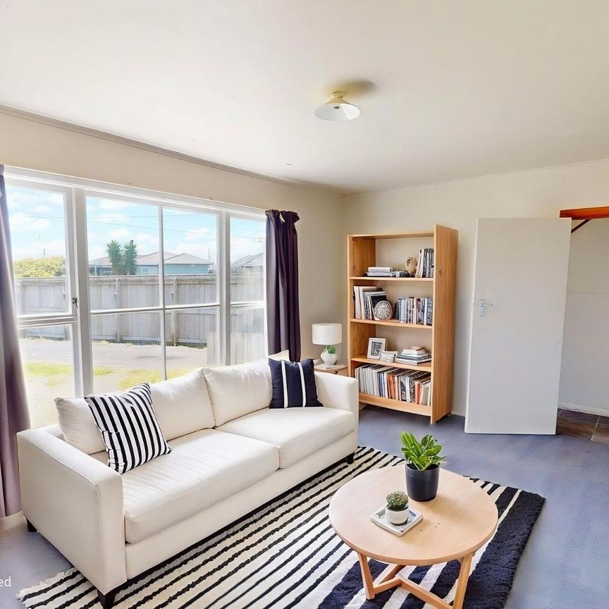 Levin - 3 Bedrooms - Photo 1