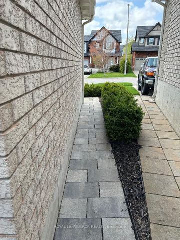 For Lease - 35 Sandringham Circle, Orangeville, Ontario - Photo 5