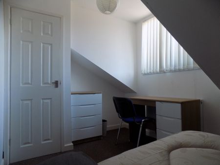 12 Luton Road Birmingham - Photo 2