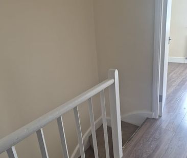 Room in a Shared Flat, London, SW4 - Photo 4