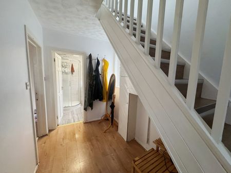 3 Bed End Terrace, Weymouth Road, BS3 - Photo 3