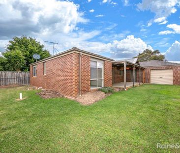 10 Isabella Street, Sunbury, VIC 3429 - Photo 5