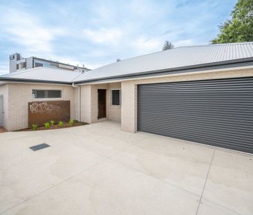 3 Bedroom Newly Built Private Unit - Photo 1