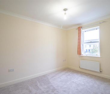 3 bedroom terraced house to rent - Photo 6
