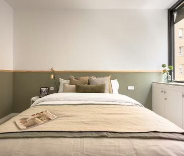 Carrer d'Aribau, Barcelona, Catalonia 08021 - Photo 2