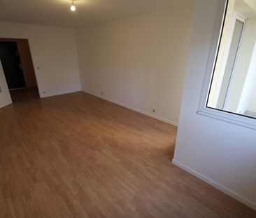 Location Appartement 3 pièces 73m² - Photo 5