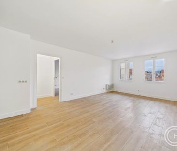 Location Appartement 3 pièces 68m² NICE 06300 - Photo 2