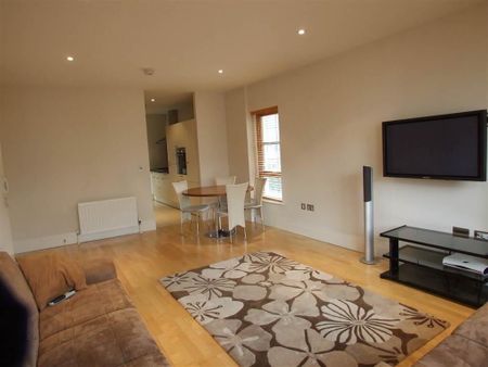 A10 Malone Square, 40 Windsor Park, Belfast, BT9 6JU - Photo 2