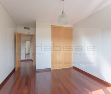 Odivelas, Lisbon - Photo 3