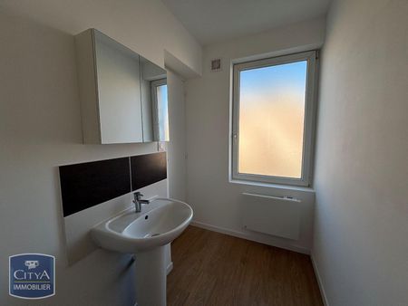 Location Appartement 1 pièce 20m² VALENCIENNES 59300 - Photo 2