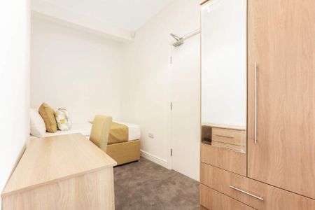 3 bedroom terraced house to rent - Photo 4