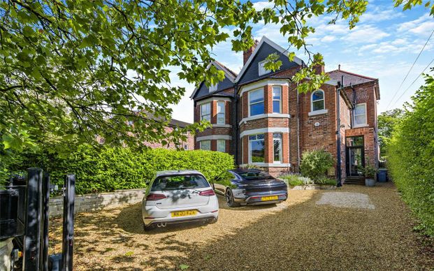 Exquisite family home in one of Wilmslow's sought-after locations - Photo 1