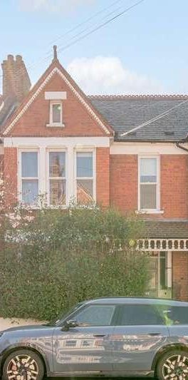 Yukon Road, Clapham South, SW12 - Photo 1