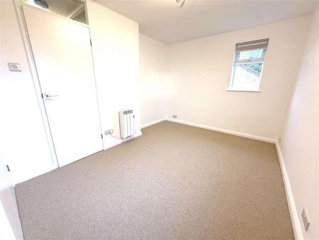 The Briary, Bexhill-on-sea, TN40 - Photo 3