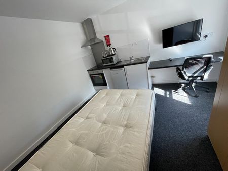 Studio Flat, Regent Road, LE1 - Photo 5