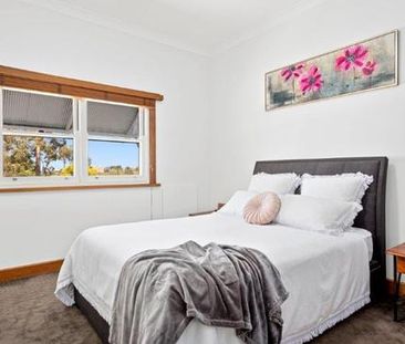 Inner City Oasis - Photo 6