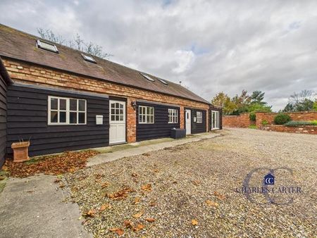 1 bedroom barn conversion to rent - Photo 3