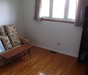 For Lease - 890 Greenbriar Avenue, Mooneys Bay - Carleton Heights a... - Photo 1