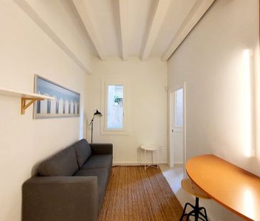 Carrer de Ferlandina, Barcelona, Catalonia 08001 - Photo 6