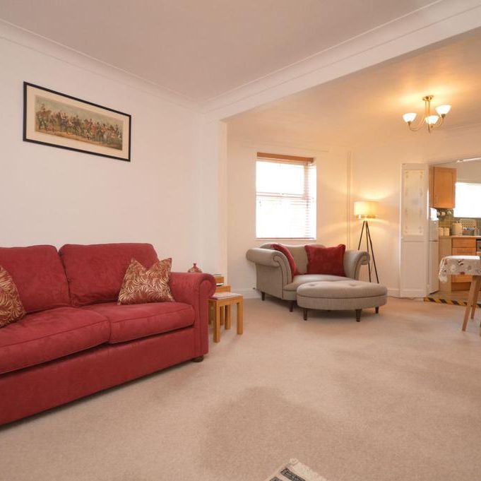 2 bedroom end of terrace house to rent - Photo 1