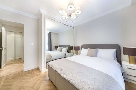 A smart two bedroom apartment in Knightsbridge, walking distance to Harrods and Sloane Street. - Photo 5