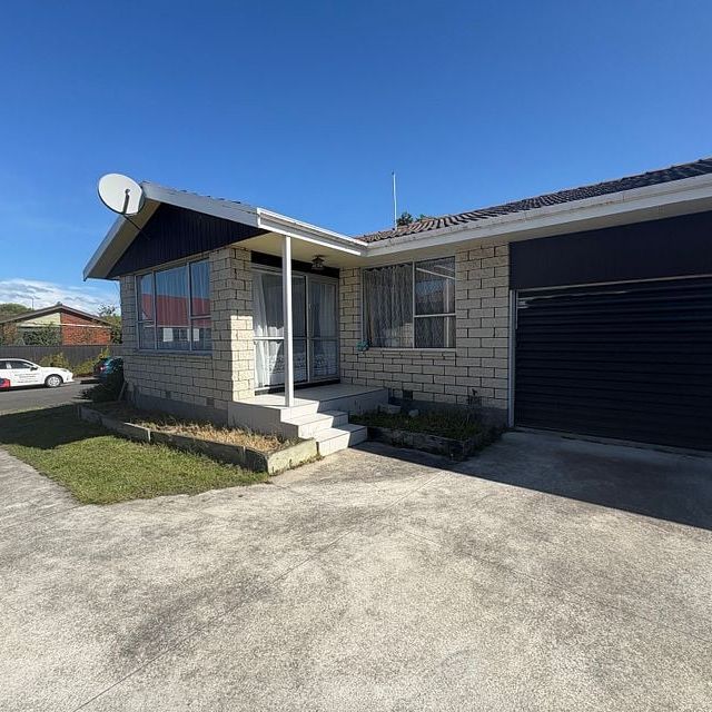 Quiet 2 Bedroom unit - Photo 1