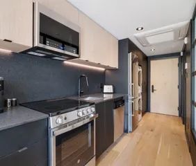 1 room apartment of 68m² in Quebec - Photo 2