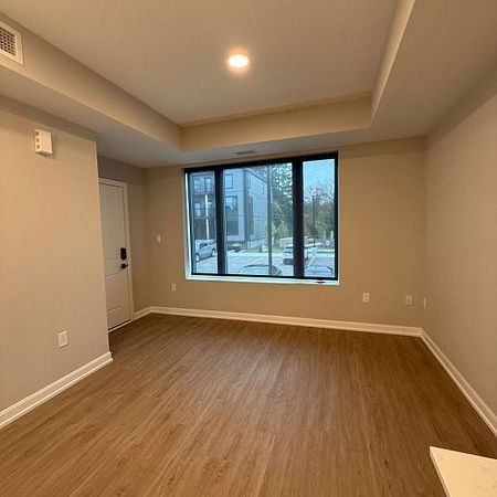For Lease - 708 Woolwich Street Unit# 210, Guelph, Ontario - Photo 1