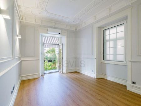 4 room luxury Apartment for rent in Lisbon, Portugal - Photo 2