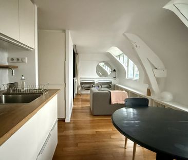 75009 Paris 75009 - Place d'Estienne d'Orves - Photo 6