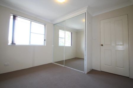 Modern & Convenient Living in Hurstville - Photo 3