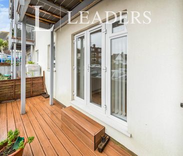 2 bedroom apartment to rent Brookland House, Dallaway Gardens, East... - Photo 1