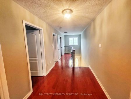 Detached Home For Lease | N9249654 - Photo 2