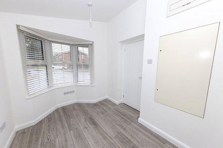 3 bedroom detached house to rent - Photo 2