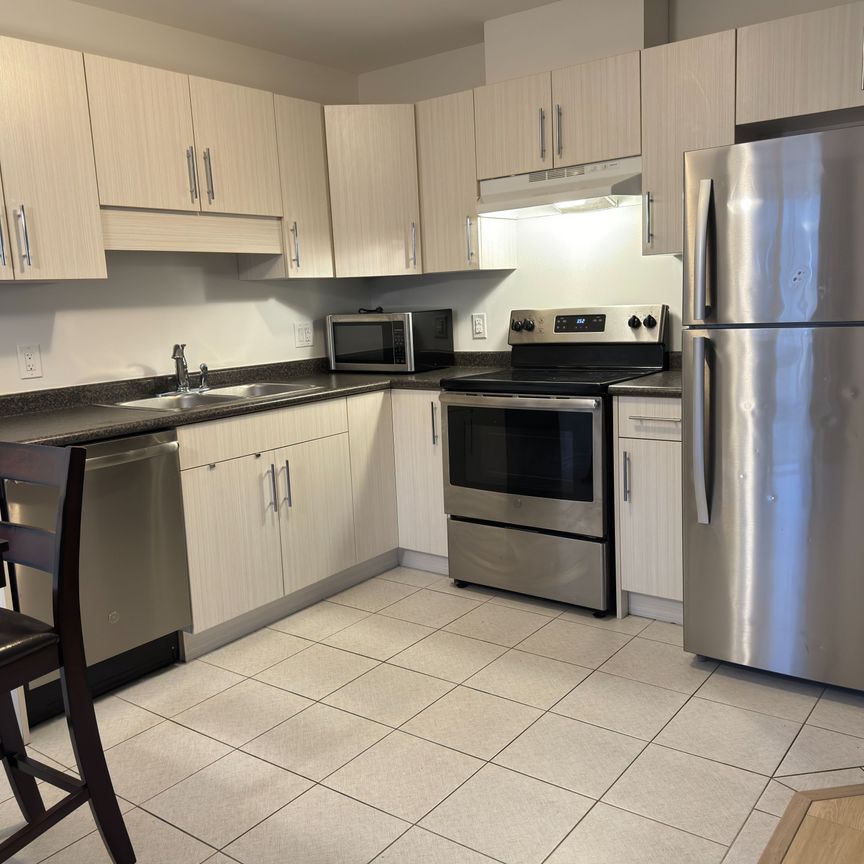 For Lease - 218 Heron Street, Welland, Ontario - Photo 1