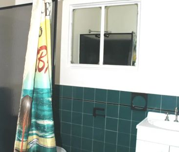 One Bedroom Unit Short Walk From the Beach! - Photo 6