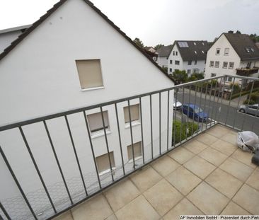 HECHTSHEIM - Der Klassiker: 2 Zimmer, Küche, Bad, Balkon im Dachgeschoss - Photo 1