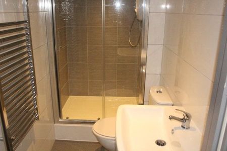 Walter road, Swansea, SA1 - Photo 2