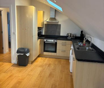 *BALCONY* Marine Road, Eastbourne *LIFT ACCESS* - Photo 6