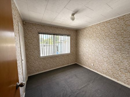 Prime Location! Easy access to all you could need! - Photo 3