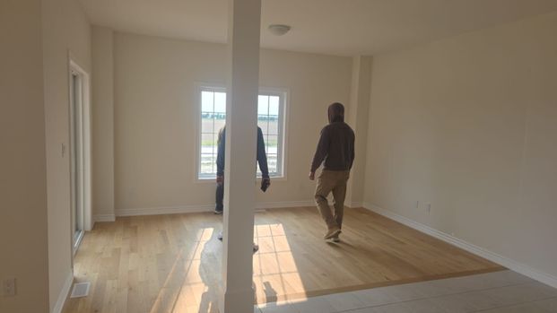 For Lease - 33 Fenn Crescent, New Tecumseth, Ontario - Photo 1