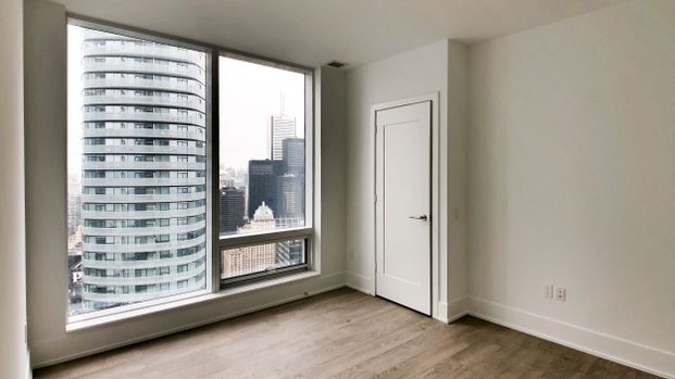 For Lease - 10 York Street Unit# 5603, Toronto, Ontario - Photo 1