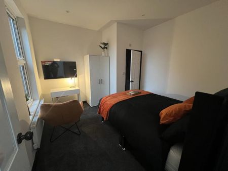 1 bedroom in a house share to rent - Photo 5