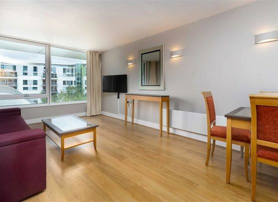 Empire Square West - Photo 1