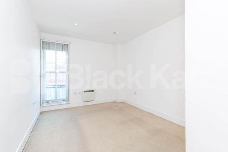 Perfect property in the perfect location not to be missed - Photo 3