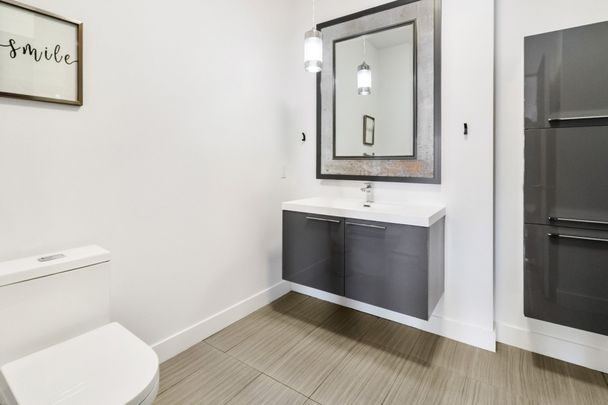 Appartement à vendre - Montréal (Ville-Marie) (Village) - Photo 1