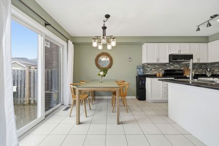 For Lease - 1209 Mary Lou Street, Innisfil, Ontario - Photo 5